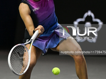 RIYADH, SAUDI ARABIA - NOVEMBER 03: Iga Swiatek of Poland during her match against Barbora Krejcikovas of Czech Republic on day 2 of the 202...