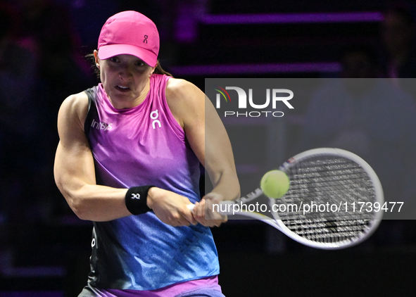 RIYADH, SAUDI ARABIA - NOVEMBER 03: Iga Swiatek of Poland during her match against Barbora Krejcikovas of Czech Republic on day 2 of the 202...