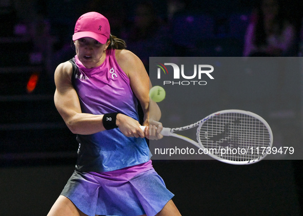 RIYADH, SAUDI ARABIA - NOVEMBER 03: Iga Swiatek of Poland during her match against Barbora Krejcikovas of Czech Republic on day 2 of the 202...