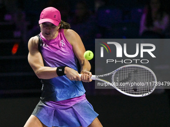 RIYADH, SAUDI ARABIA - NOVEMBER 03: Iga Swiatek of Poland during her match against Barbora Krejcikovas of Czech Republic on day 2 of the 202...