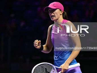 RIYADH, SAUDI ARABIA - NOVEMBER 03: Iga Swiatek of Poland during her match against Barbora Krejcikovas of Czech Republic on day 2 of the 202...