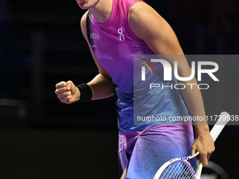 RIYADH, SAUDI ARABIA - NOVEMBER 03: Iga Swiatek of Poland during her match against Barbora Krejcikovas of Czech Republic on day 2 of the 202...