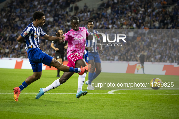 Namaso of FC Porto plays in the Portuguese Premier League soccer match against Estoril at the Estadio do Dragao in Porto, Portugal, on Novem...