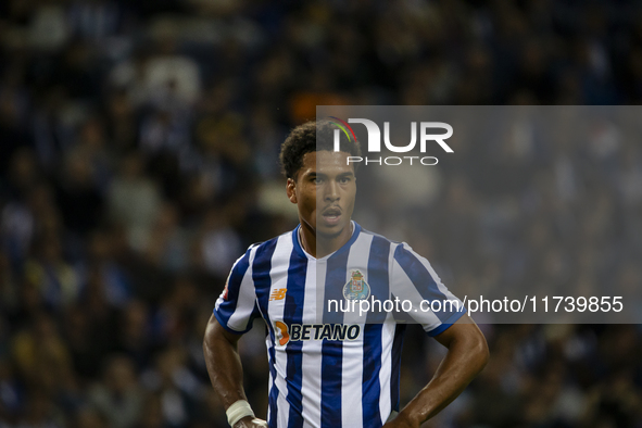 Namaso of FC Porto plays in the Portuguese Premier League soccer match against Estoril at the Estadio do Dragao in Porto, Portugal, on Novem...