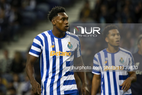 Samu takes part in the Portuguese Primeira Liga soccer match against Estoril at Estadio do Dragao in Porto, Portugal, on November 3, 2024. 