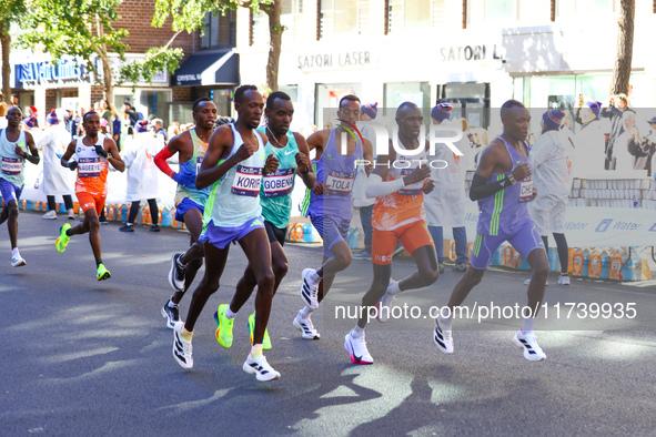 The male leaders head up First Avenue at mile 16 during the 2024 New York City Marathon in New York, N.Y., on November 3, 2024. 