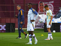 Luis Advincula of Boca Jrs warms up before the Liga Profesional 2024 match between Lanus and Boca Jrs at Estadio Ciudad de Lanus in Lanus, B...