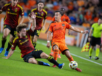 Seattle Sounders forward Pedro de la Vega battles for the ball with Houston Dynamo midfielder Amine Bassi during a playoff match between Hou...