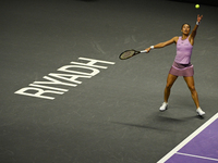 RIYADH, SAUDI ARABIA - NOVEMBER 04: Qinwen Zheng of China during her match against Elena Rybakina of Kazakhstan  on day 3 of the 2024 WTA Fi...