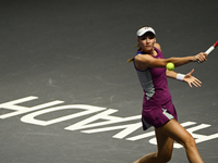 RIYADH, SAUDI ARABIA - NOVEMBER 04: Elena Rybakina of Kazakhstan during her match against Qinwen Zheng of China on day 3 of the 2024 WTA Fin...