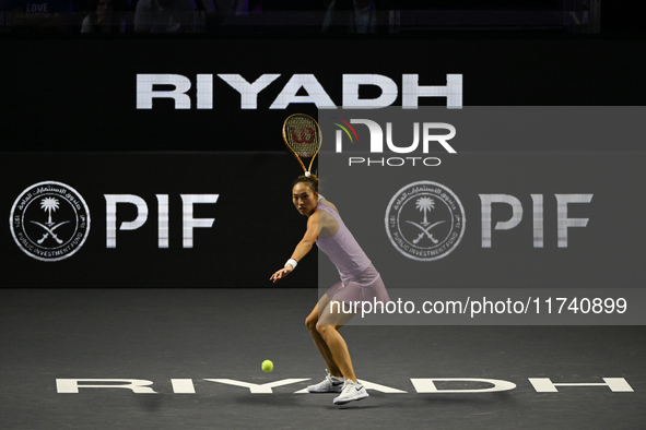 RIYADH, SAUDI ARABIA - NOVEMBER 04: Qinwen Zheng of China during her match against Elena Rybakina of Kazakhstan  on day 3 of the 2024 WTA Fi...