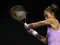 RIYADH, SAUDI ARABIA - NOVEMBER 04: Qinwen Zheng of China during her match against Elena Rybakina of Kazakhstan  on day 3 of the 2024 WTA Fi...