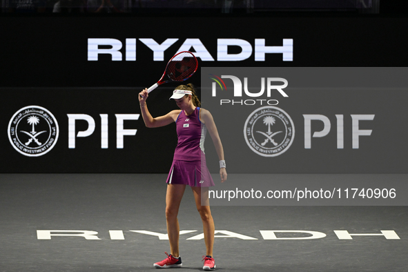 RIYADH, SAUDI ARABIA - NOVEMBER 04: Elena Rybakina of Kazakhstan during her match against Qinwen Zheng of China on day 3 of the 2024 WTA Fin...