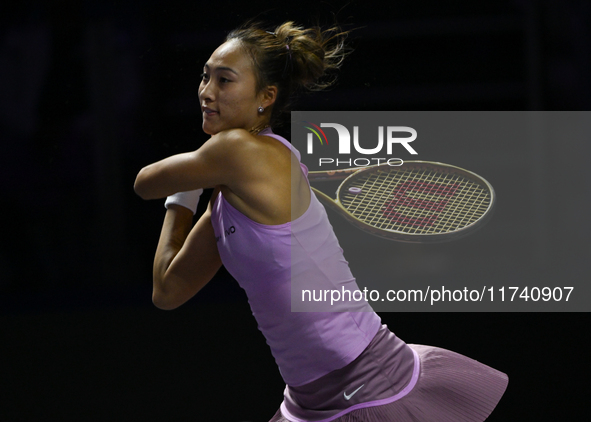 RIYADH, SAUDI ARABIA - NOVEMBER 04: Qinwen Zheng of China during her match against Elena Rybakina of Kazakhstan  on day 3 of the 2024 WTA Fi...