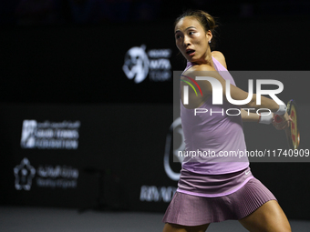 RIYADH, SAUDI ARABIA - NOVEMBER 04: Qinwen Zheng of China during her match against Elena Rybakina of Kazakhstan  on day 3 of the 2024 WTA Fi...