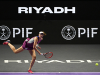 RIYADH, SAUDI ARABIA - NOVEMBER 04: Elena Rybakina of Kazakhstan during her match against Qinwen Zheng of China on day 3 of the 2024 WTA Fin...