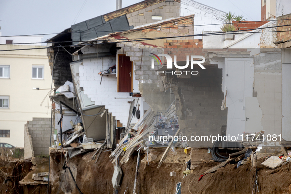 The town of Xiva, close to Valencia, is heavily affected by the floods of the last week. The visit of the King of Spain, Felipe VI, is plann...