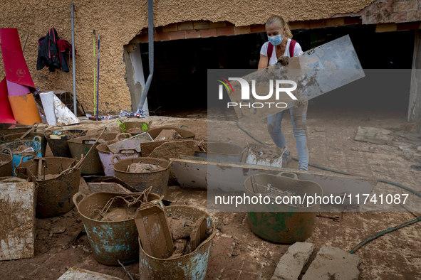 The town of Xiva, close to Valencia, is heavily affected by the floods of the last week. The visit of the King of Spain, Felipe VI, is plann...