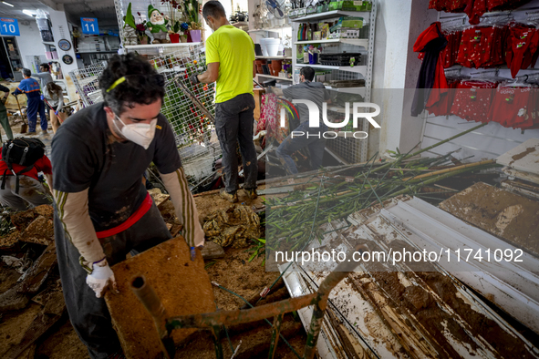 The town of Xiva, close to Valencia, is heavily affected by the floods of the last week. The visit of the King of Spain, Felipe VI, is plann...