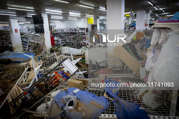 The town of Xiva, close to Valencia, is heavily affected by the floods of the last week. The visit of the King of Spain, Felipe VI, is plann...