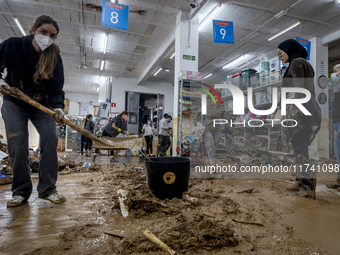 The town of Xiva, close to Valencia, is heavily affected by the floods of the last week. The visit of the King of Spain, Felipe VI, is plann...