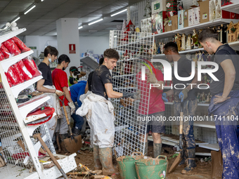 The town of Xiva, close to Valencia, is heavily affected by the floods of the last week. The visit of the King of Spain, Felipe VI, is plann...