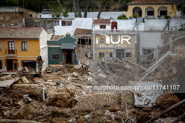 The town of Xiva, close to Valencia, is heavily affected by the floods of the last week. The visit of the King of Spain, Felipe VI, is plann...