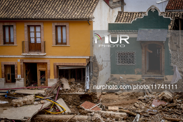 The town of Xiva, close to Valencia, is heavily affected by the floods of the last week. The visit of the King of Spain, Felipe VI, is plann...