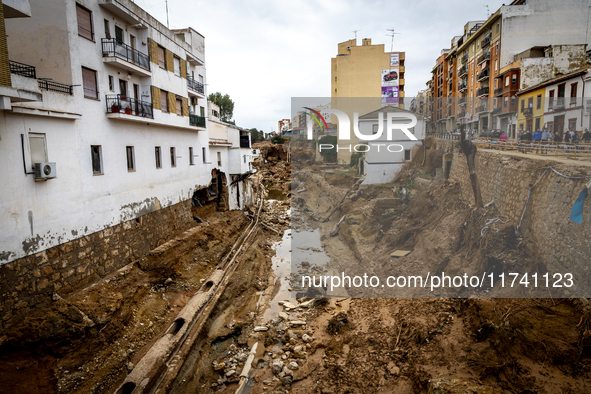 The town of Xiva, close to Valencia, is heavily affected by the floods of the last week. The visit of the King of Spain, Felipe VI, is plann...