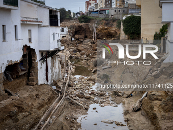 The town of Xiva, close to Valencia, is heavily affected by the floods of the last week. The visit of the King of Spain, Felipe VI, is plann...