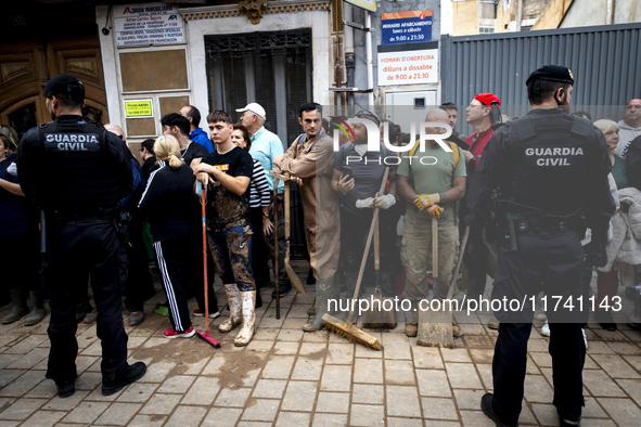 The town of Xiva, close to Valencia, is heavily affected by the floods of the last week. The visit of the King of Spain, Felipe VI, is plann...