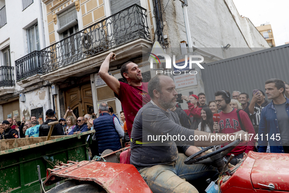 The town of Xiva, close to Valencia, is heavily affected by the floods of the last week. The visit of the King of Spain, Felipe VI, is plann...