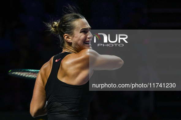 RIYADH, SAUDI ARABIA - NOVEMBER 04: Aryna Sabalenka of Belarus during her match against Jasmine Paolini of Italy on day 3 of the 2024 WTA Fi...