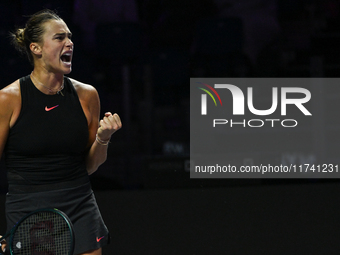 RIYADH, SAUDI ARABIA - NOVEMBER 04: Aryna Sabalenka of Belarus during her match against Jasmine Paolini of Italy on day 3 of the 2024 WTA Fi...