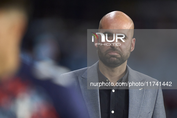 Claudio Giraldez, Head Coach of RC Celta de Vigo, looks on before the La Liga EA Sports match between RC Celta de Vigo and Getafe CF at Esta...