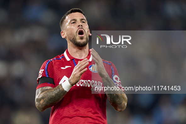 Carles Perez of Getafe CF reacts during the La Liga EA Sports match between RC Celta de Vigo and Getafe CF at Estadio Abanca Balaidos in Vig...