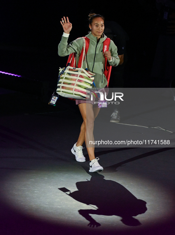 RIYADH, SAUDI ARABIA - NOVEMBER 04: Qinwen Zheng of China arrives ahead of her match against Elena Rybakina of Kazakhstan, on day 3 of the 2...