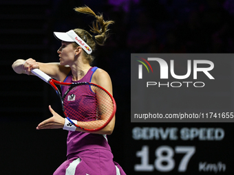 RIYADH, SAUDI ARABIA - NOVEMBER 04: Elena Rybakina of Kazakhstan during her match against Qinwen Zheng of China on day 3 of the 2024 WTA Fin...