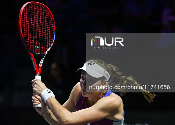 RIYADH, SAUDI ARABIA - NOVEMBER 04: Elena Rybakina of Kazakhstan during her match against Qinwen Zheng of China on day 3 of the 2024 WTA Fin...