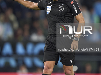 Referee Jesus Gil Manzano reacts during the La Liga EA Sports match between RC Celta de Vigo and Getafe CF at Estadio Abanca Balaidos in Vig...