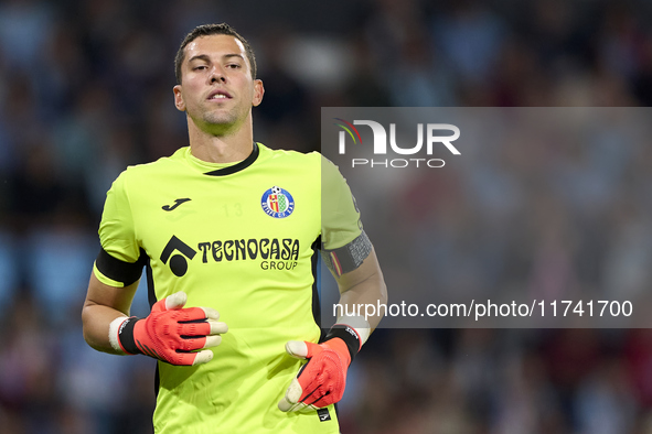 David Soria of Getafe CF looks on during the La Liga EA Sports match between RC Celta de Vigo and Getafe CF at Estadio Abanca Balaidos in Vi...