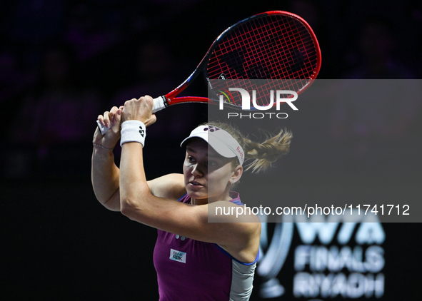 RIYADH, SAUDI ARABIA - NOVEMBER 04: Elena Rybakina of Kazakhstan during her match against Qinwen Zheng of China on day 3 of the 2024 WTA Fin...