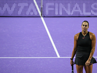 RIYADH, SAUDI ARABIA - NOVEMBER 04: Aryna Sabalenka of Belarus during her match against Jasmine Paolini of Italy on day 3 of the 2024 WTA Fi...