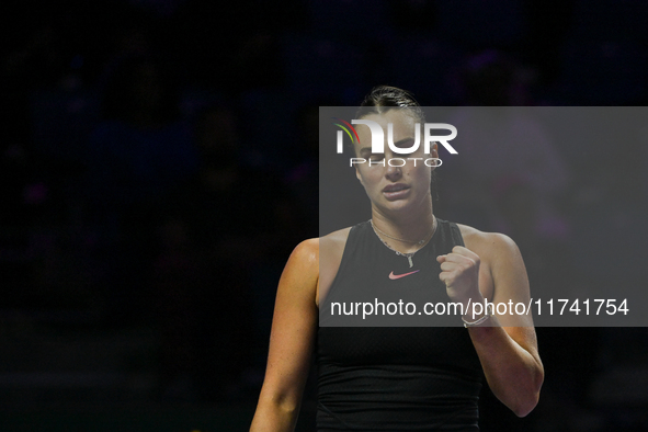 RIYADH, SAUDI ARABIA - NOVEMBER 04: Aryna Sabalenka of Belarus during her match against Jasmine Paolini of Italy on day 3 of the 2024 WTA Fi...