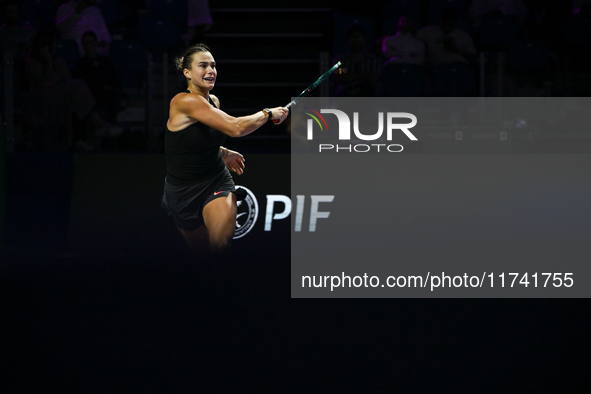 RIYADH, SAUDI ARABIA - NOVEMBER 04: Aryna Sabalenka of Belarus during her match against Jasmine Paolini of Italy on day 3 of the 2024 WTA Fi...