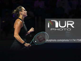 RIYADH, SAUDI ARABIA - NOVEMBER 04: Aryna Sabalenka of Belarus during her match against Jasmine Paolini of Italy on day 3 of the 2024 WTA Fi...