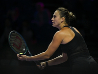 RIYADH, SAUDI ARABIA - NOVEMBER 04: Aryna Sabalenka of Belarus during her match against Jasmine Paolini of Italy on day 3 of the 2024 WTA Fi...