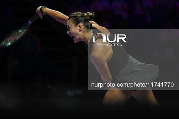 RIYADH, SAUDI ARABIA - NOVEMBER 04: Aryna Sabalenka of Belarus during her match against Jasmine Paolini of Italy on day 3 of the 2024 WTA Fi...