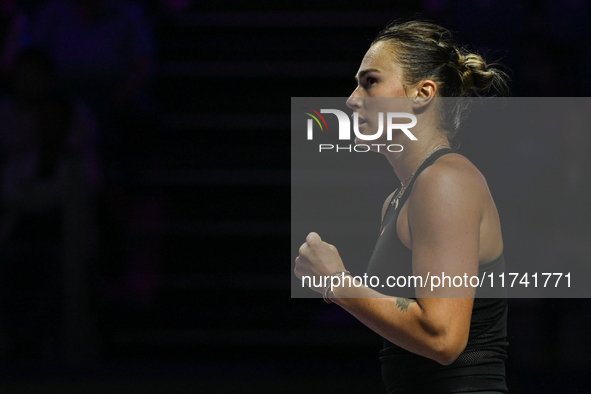 RIYADH, SAUDI ARABIA - NOVEMBER 04: Aryna Sabalenka of Belarus during her match against Jasmine Paolini of Italy on day 3 of the 2024 WTA Fi...