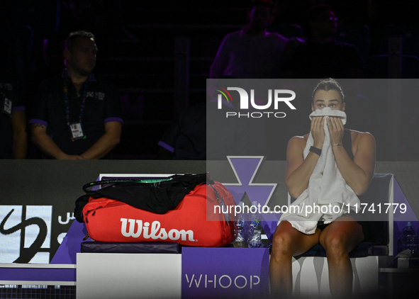 RIYADH, SAUDI ARABIA - NOVEMBER 04: Aryna Sabalenka of Belarus during her match against Jasmine Paolini of Italy on day 3 of the 2024 WTA Fi...